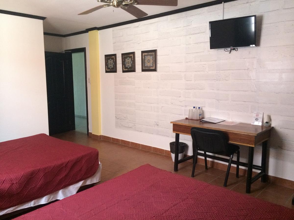 Easy Inn Hotel Cidade de Belize Exterior foto